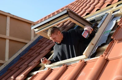 Pose de fenêtres de toit Velux à Burg